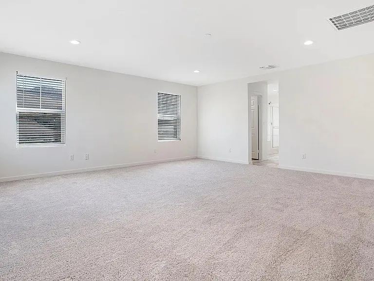 7681 River Gulch Rd — Photo 3