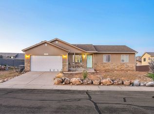 840 S Peachtree Dr, Toquerville, UT 84774