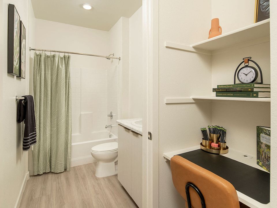 Studio - Built-in Desk Area and Bathroom