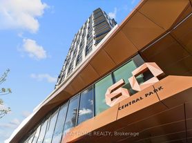 60 Central Park Dr