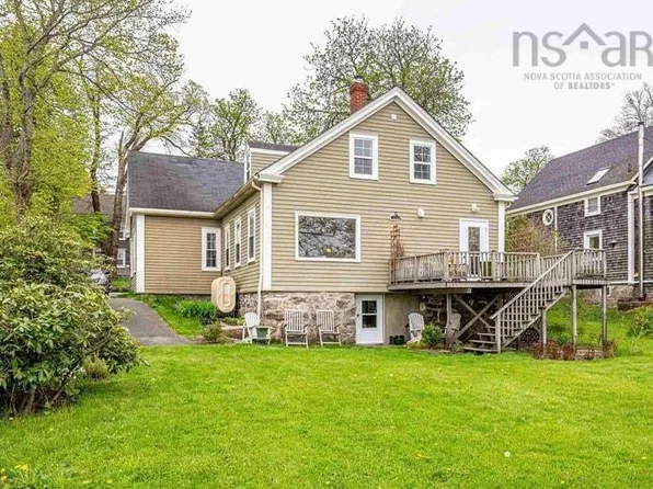 66 Main St, Liverpool, NS B0T 1K0