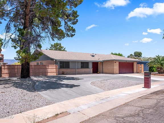 2nd image of 8825 E Pine Valley Dr