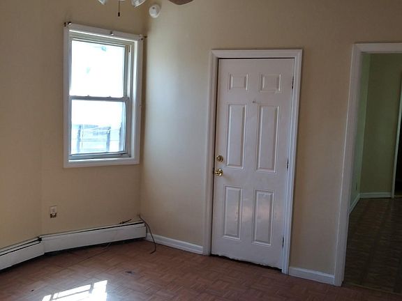 3rd image of 10 Pine St #2