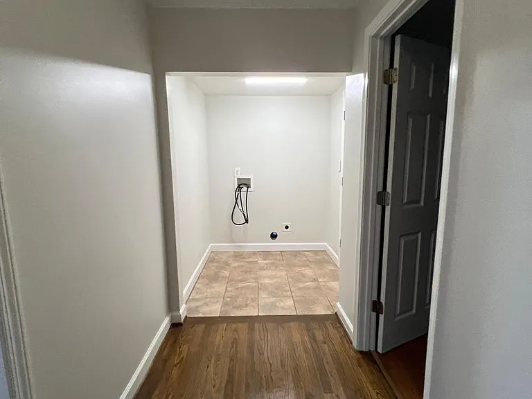 4413 James Rd — Photo 13