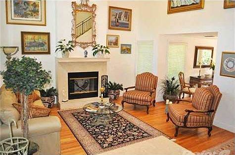 3rd image of 6881 Veronese St