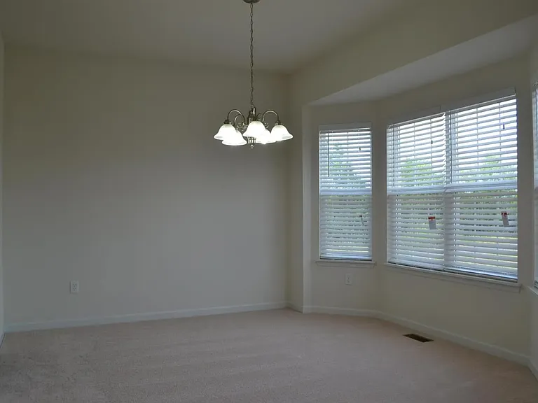 2410 Kilare Ln N — Photo 7