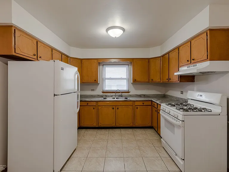 148 Des Plaines Ave — Photo 6