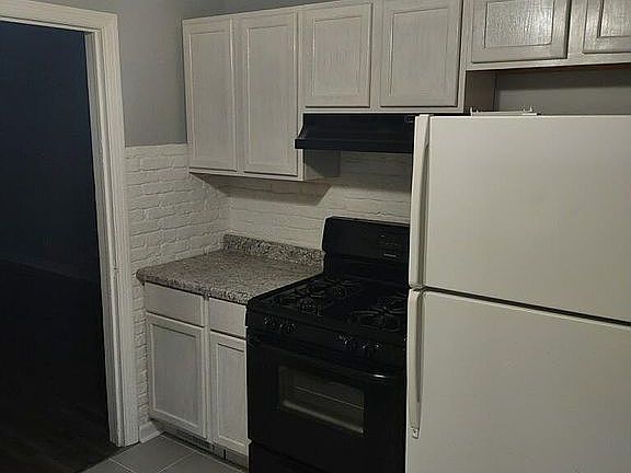 5th image of 6735 Huron Ave