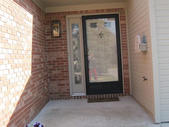 2nd image of 9555 Cadbury Cir