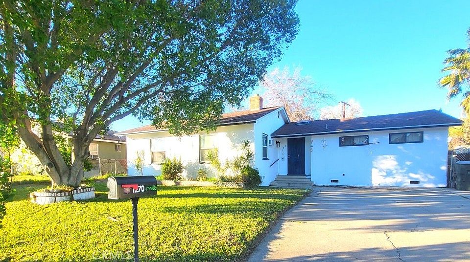1st image of 1270 W 29th St
