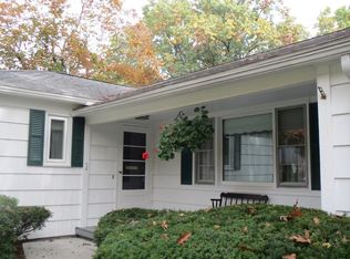 57 Maplewood St, Longmeadow, MA 01106