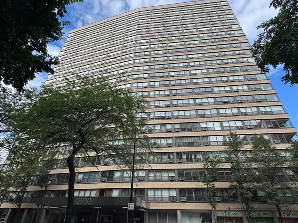 2930 N Sheridan Rd APT 2201, Chicago, IL 60657