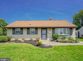 455 Colonial Rd, Bellmawr, NJ 08031