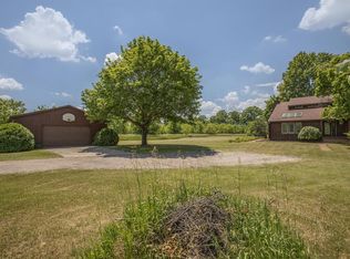 12400 Roepke Rd, Gregory, MI 48137