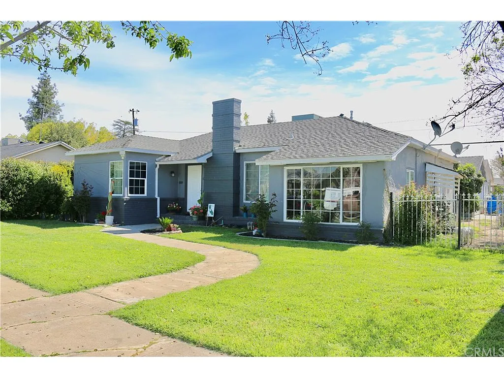 1906 Orchard Ln photo 1