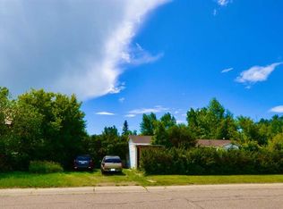 323 N 3rd St, Irricana, AB T0M1B0