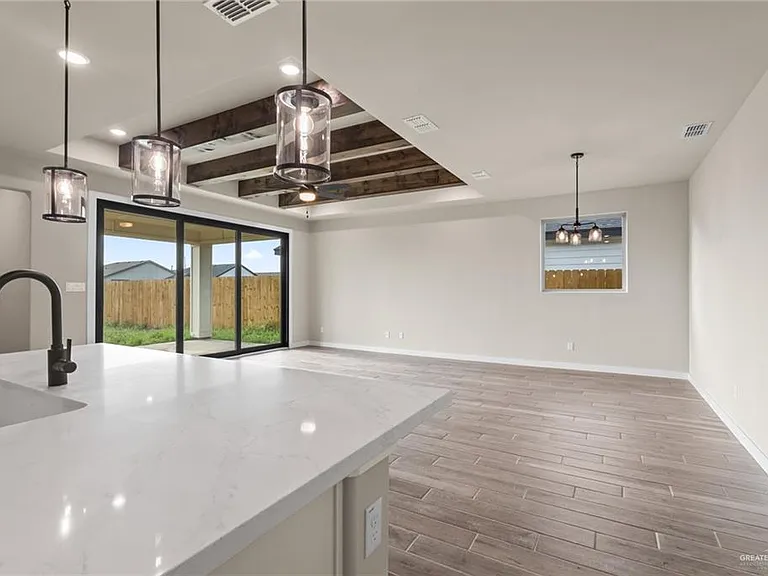 4809 S Markland Ave — Photo 11
