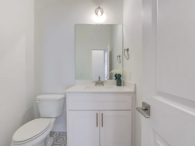 7901 Behr Dr — Photo 40