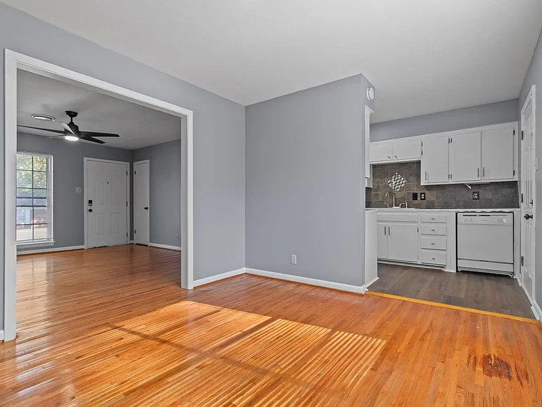 31 Rosemoor Dr — Photo 7