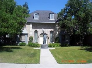 390 W Audubon Dr, Fresno, CA
