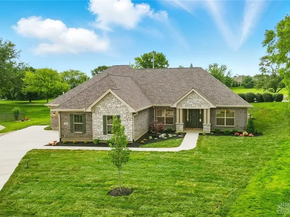 300 Grassy Creek Way, Dayton, OH 45458