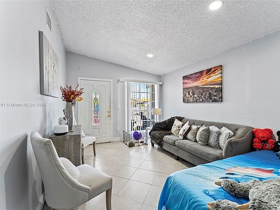 5th image of 8811 NW 112th Ter