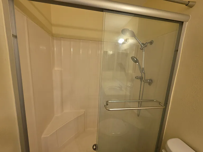 5055 Coldwater Canyon Ave #213 — Photo 29