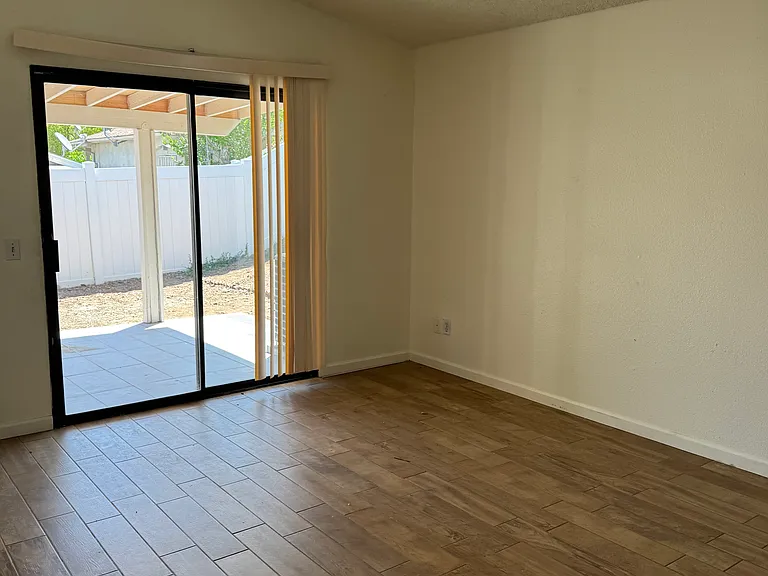 28272 Encanto Dr — Photo 4