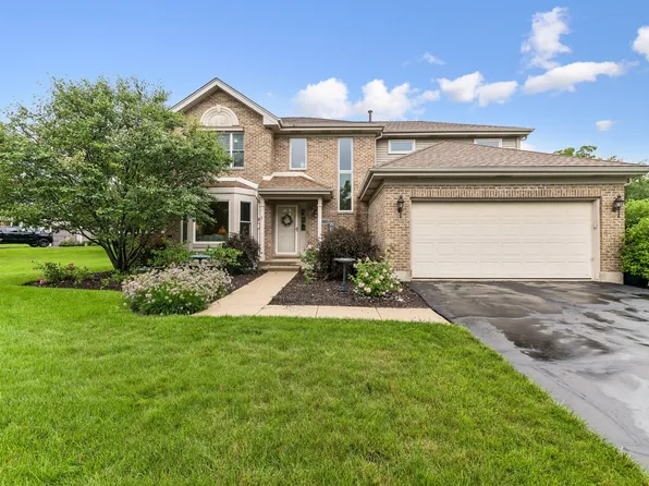 2860 Weld Rd, Elgin, IL 60124