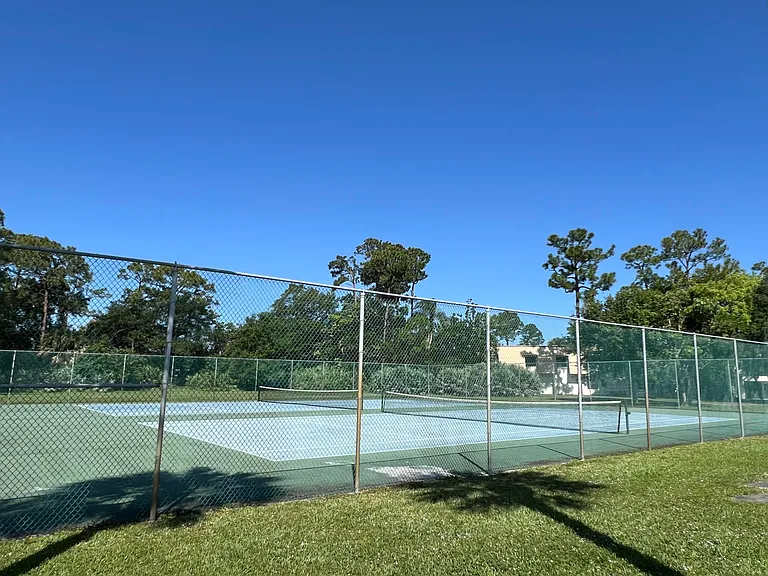 4245 Oak Terrace Dr — Photo 16