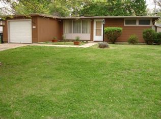 1533 SW 23rd St, Topeka, KS 66611