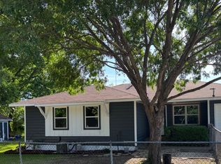 102 S Potter Ln, Cedar Hill, TX 75104