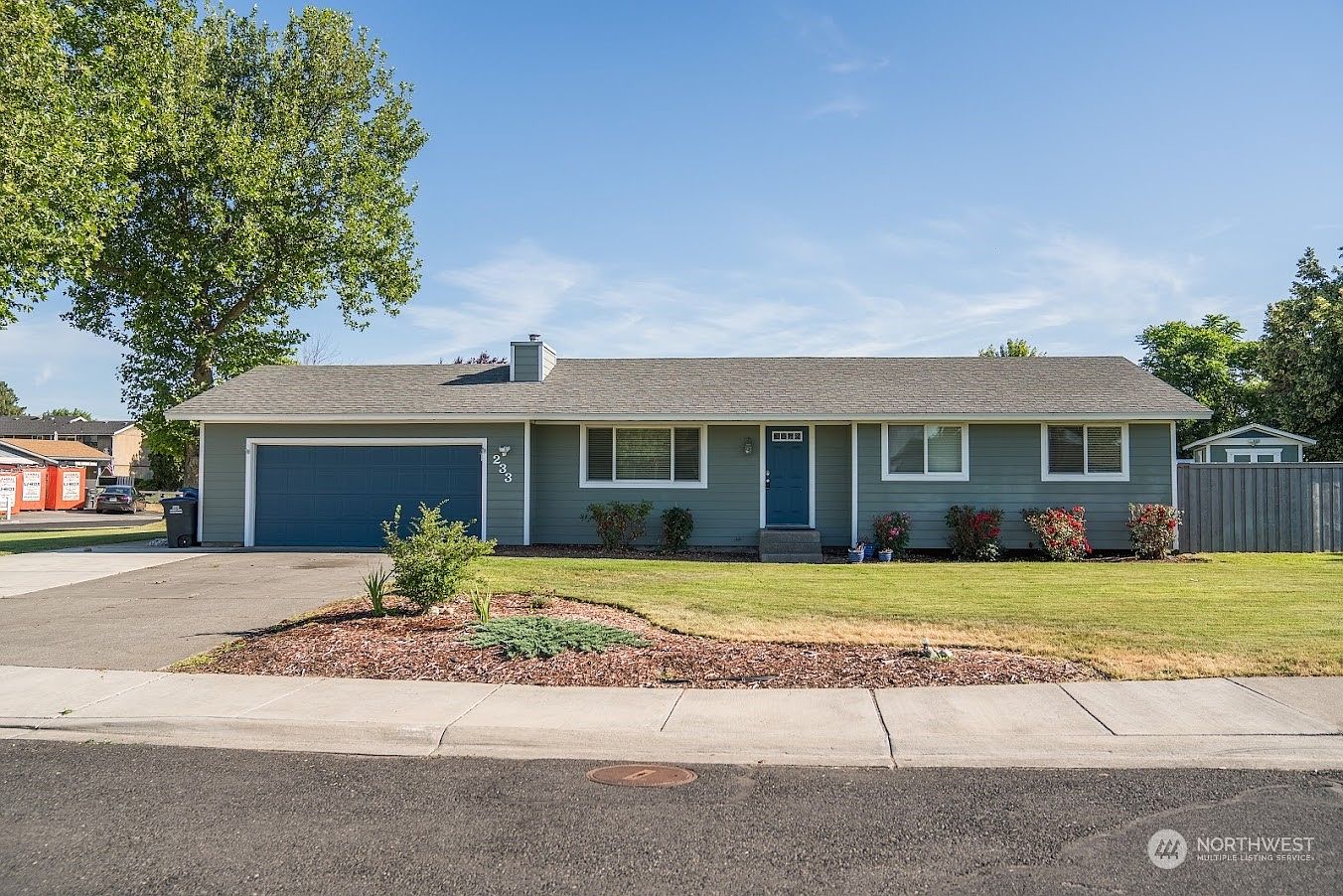 233 N Manzanita St, Moses Lake, WA 98837 MLS NWM2128646 Zillow