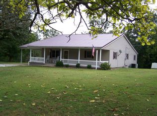 5593 Pt Mason Rd, Big Sandy, TN 38221