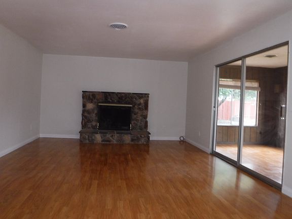 4th image of 1144 Robert Dr