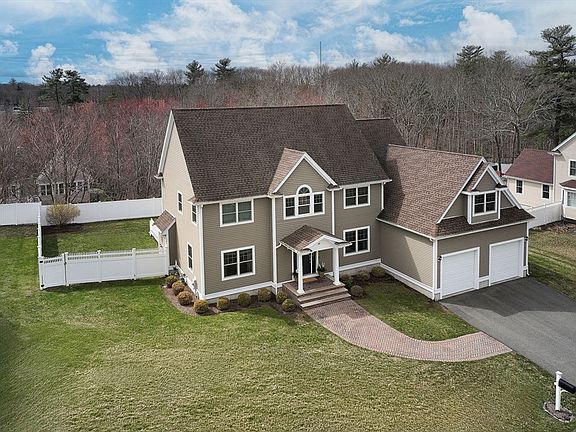 3rd image of 10 Jensen Farm Rd