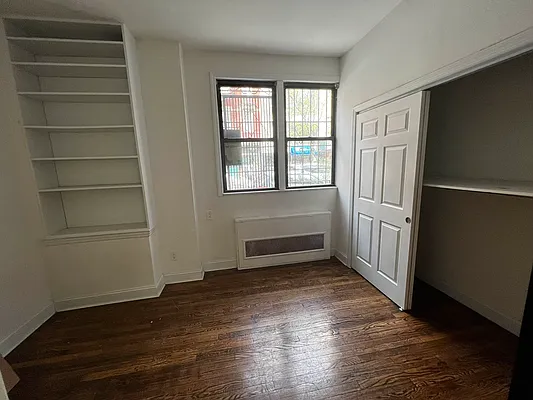 Rented by Salon Realty Corp | media 13