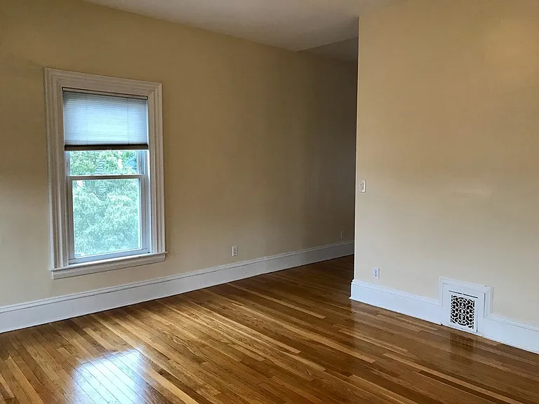 674 Main St #2 — Photo 9