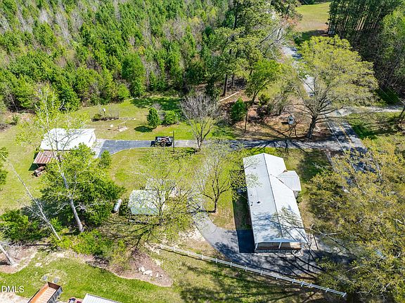 3rd image of 7425 Halifax Rd