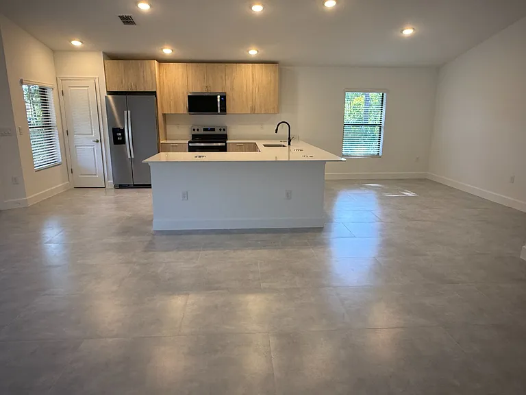 1659 Javier St #1 — Photo 10