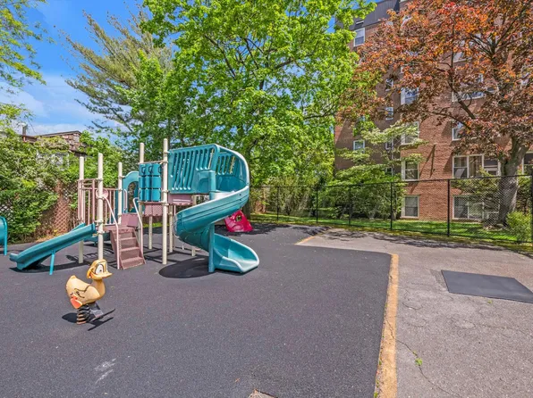 209-25 18th Avenue 3J image 16 of 17