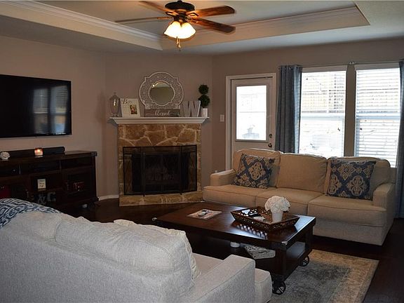 4th image of 3009 Layla Creek Dr