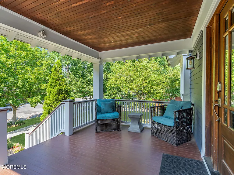 1318 Locust Dr — Photo 10