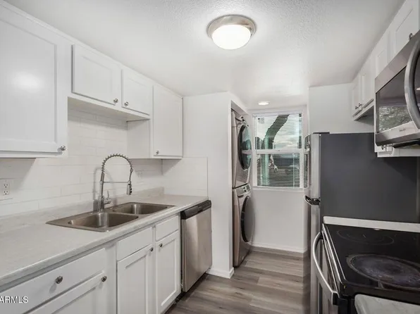 Jovial Apartments - First month FREE with approved Application, 15427 N Jerry St #0f7725c6a, Surprise, AZ 85378