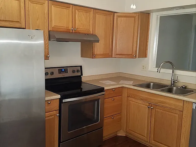 7110 Bond St — Photo 11
