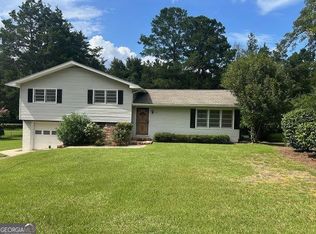 218 Spruce St, Warner Robins, GA 31088