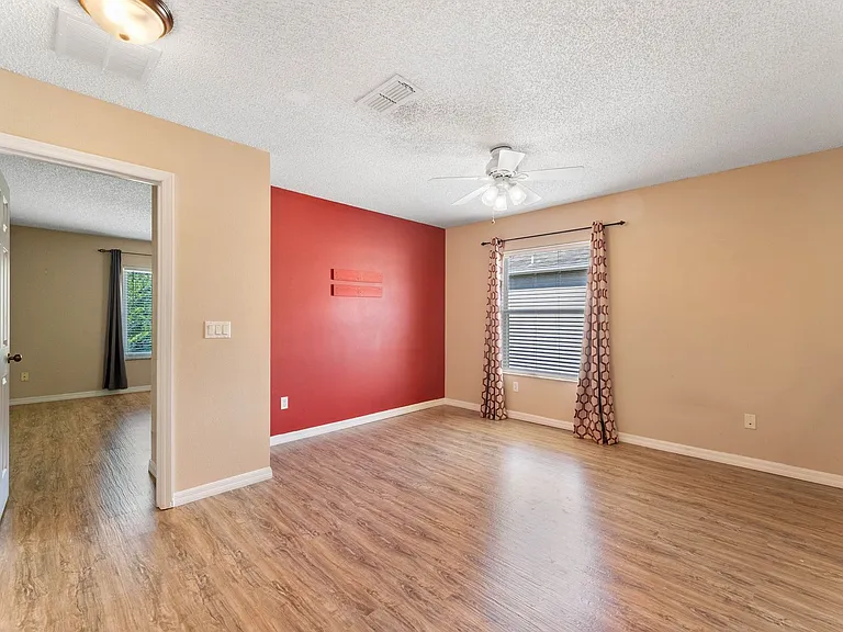 15321 Harrowgate Way — Photo 11