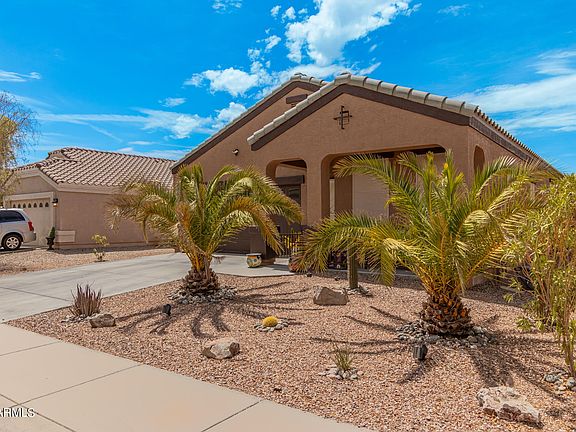 3rd image of 2239 N SABINO Lane