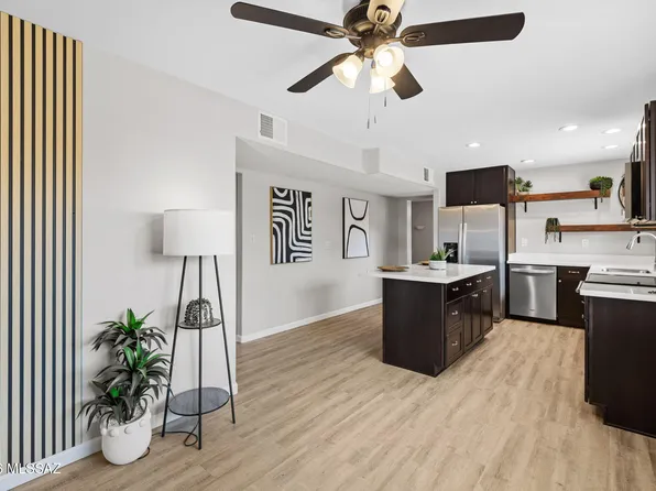 2417 E Blacklidge Dr, Tucson, AZ 85719