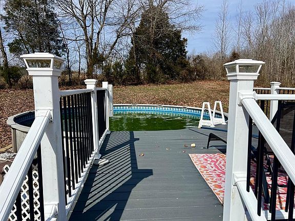 4th image of 129 Burge Ln